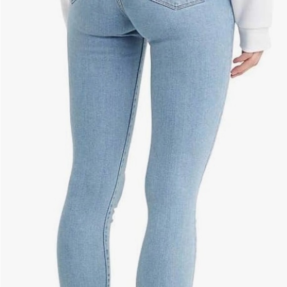 High rise skinny Levi’s - Picture 3 of 7